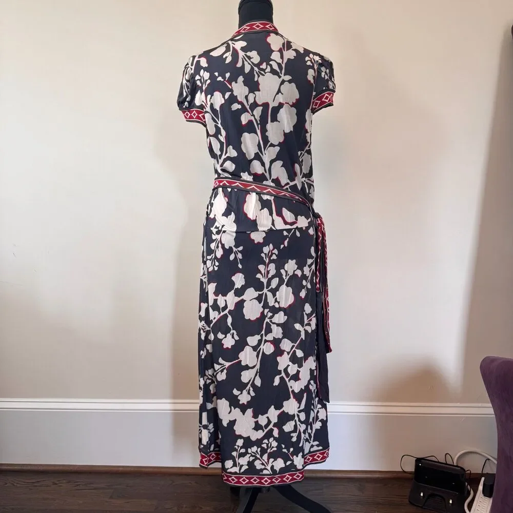 BCBGMAXAZRIA Floral Print Wrap Dress - Black, White & Red Size Medium